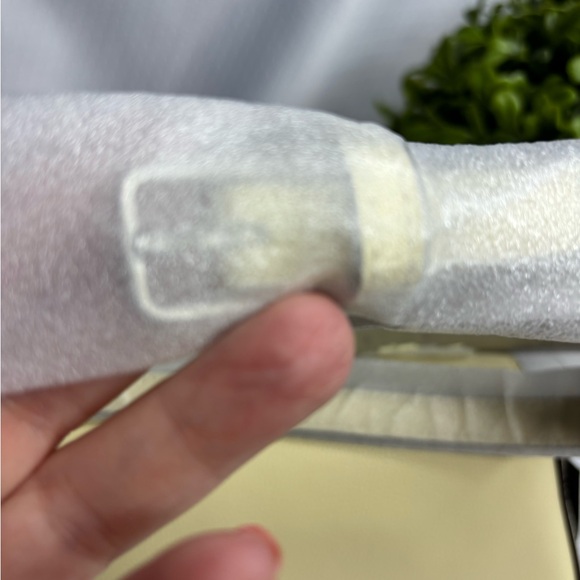 Kate Spade Yellow Floral Appliqué Leather Crossbody NWT - Picture 8 of 10